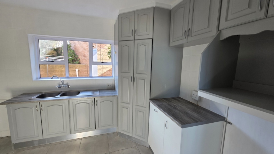 5 Bedroom Property for Sale in Dana Bay Western Cape